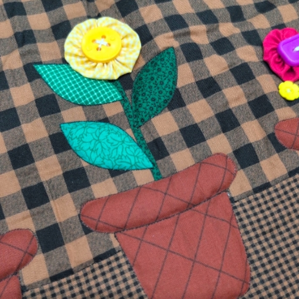 Vintage Quirky Patchwork Vest with Cat and Floral Design - Picture 4 of 11